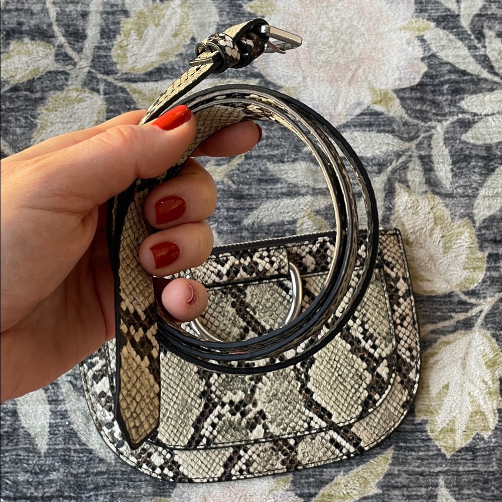 Zara Trafuluc Beltbag Crossbody Pouch Snakeskin Bag Pouch Like New - Picture 7 of 7
